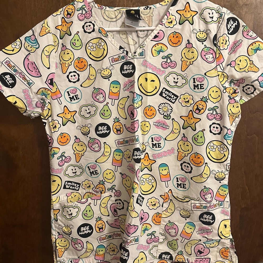 Smiley World Happy Face Scrub Top Medium